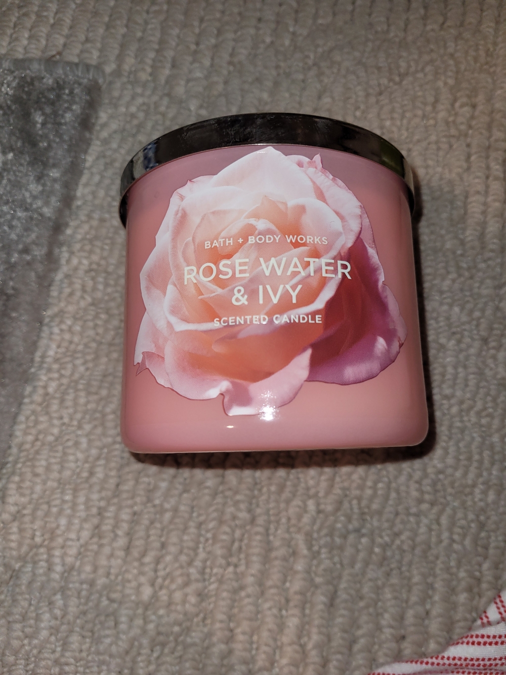 Bath & Body Works Rose Water & Ivy Scented Candle - Pink